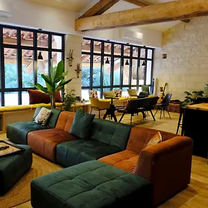 Le Loft De La Grange Arles
