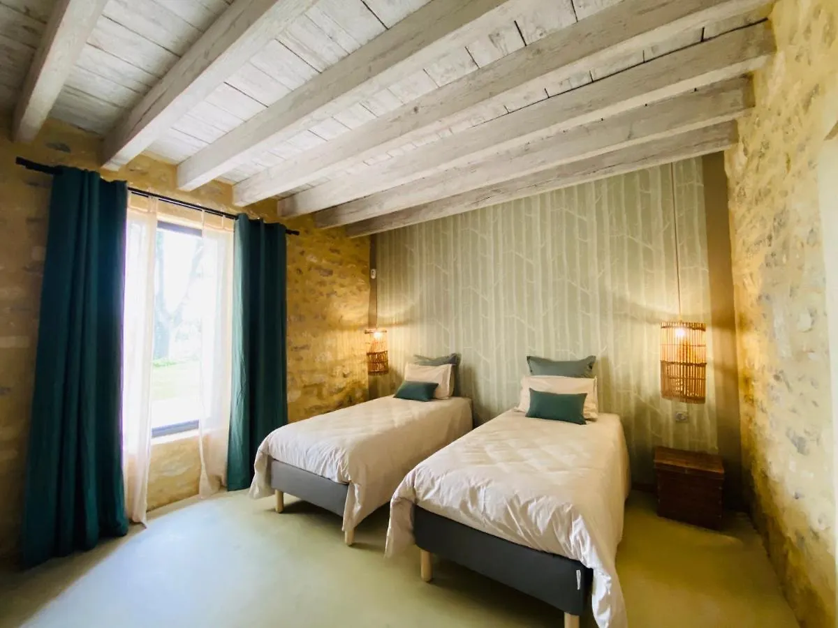 Couette-café Bed and Breakfast Mas Des 2 Platanes à Arles
