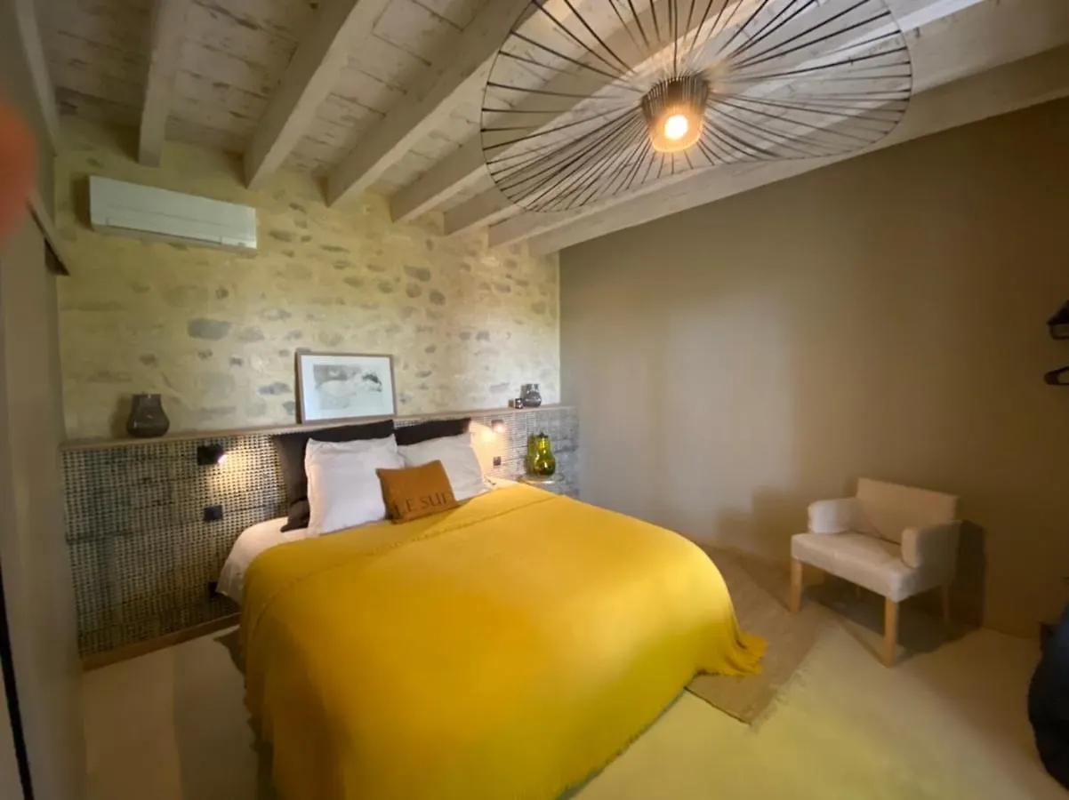 Bed and Breakfast Mas Des 2 Platanes à Arles Couette-café
